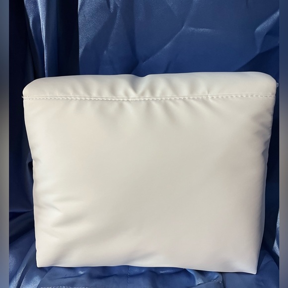 New DIOR Puffy “Trousse” Pearlized White & Pink Pouch - box included. - Picture 6 of 11